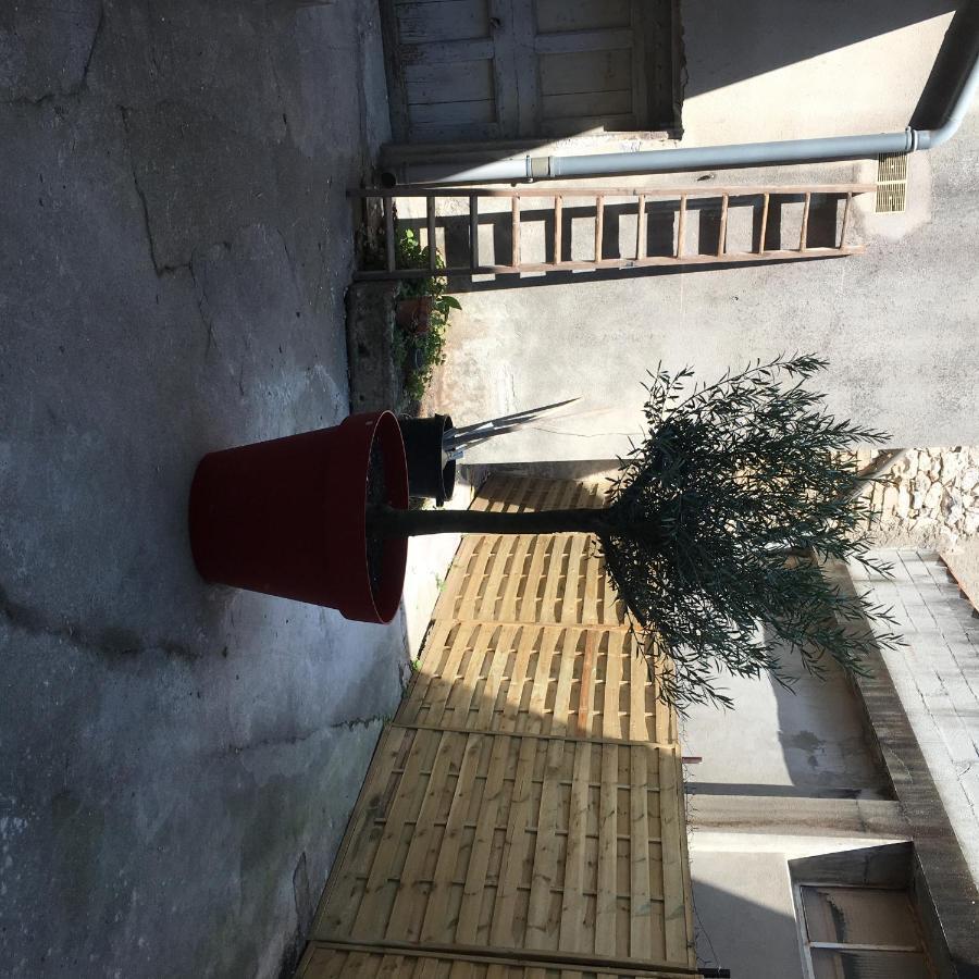 Le Brin D'Olivier Aparthotel Bourg-Saint-Andeol Ngoại thất bức ảnh